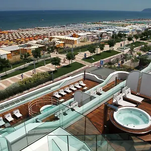 Hotel Trampolines, Riccione